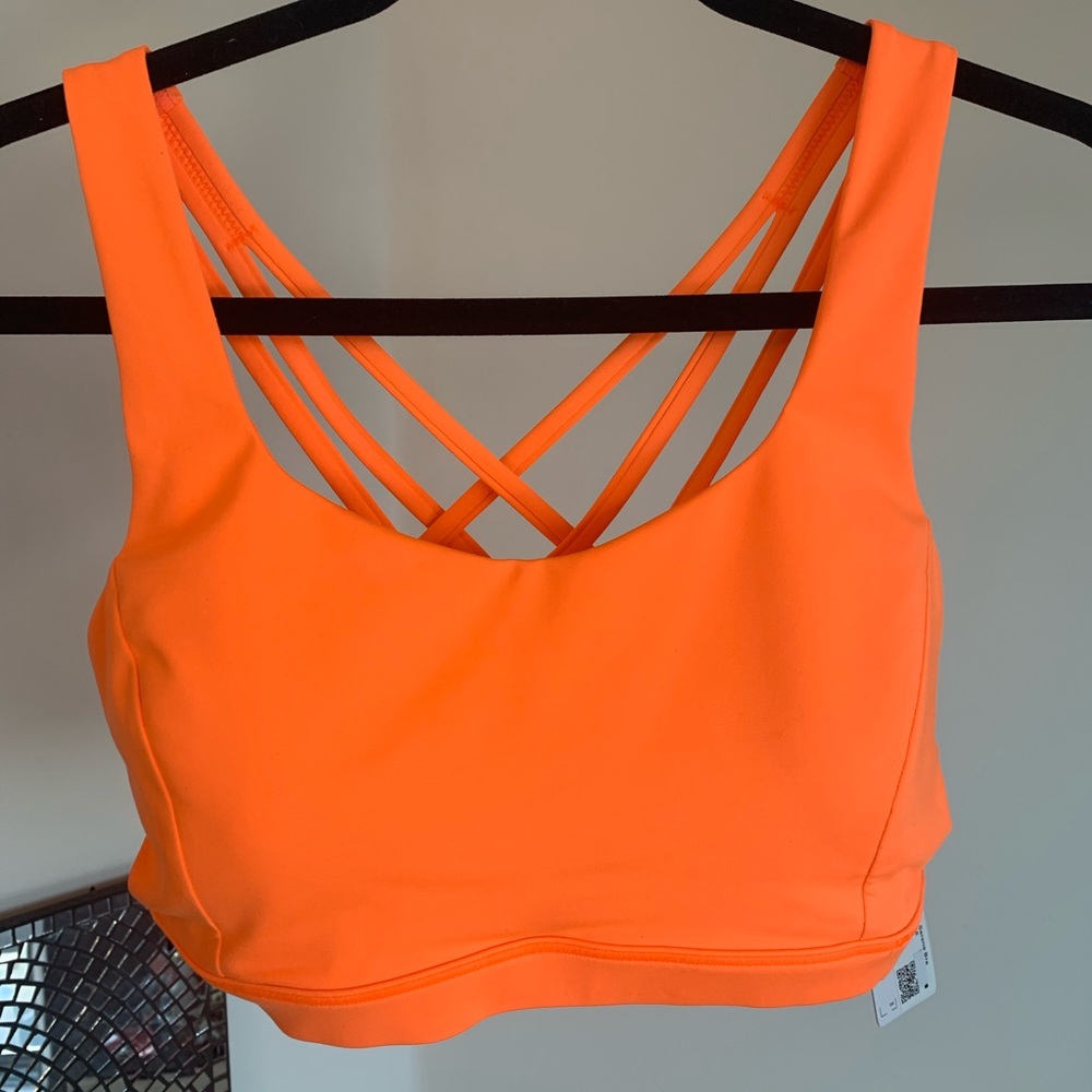 *BRAND NEW* LULULEMON Bra Free to Be Serene Size 8